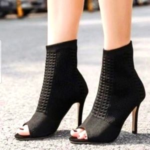 Nicole Miller black booties
